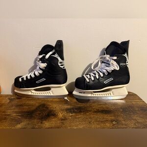 Bauer Impact 100 Ice/Hockey Skates